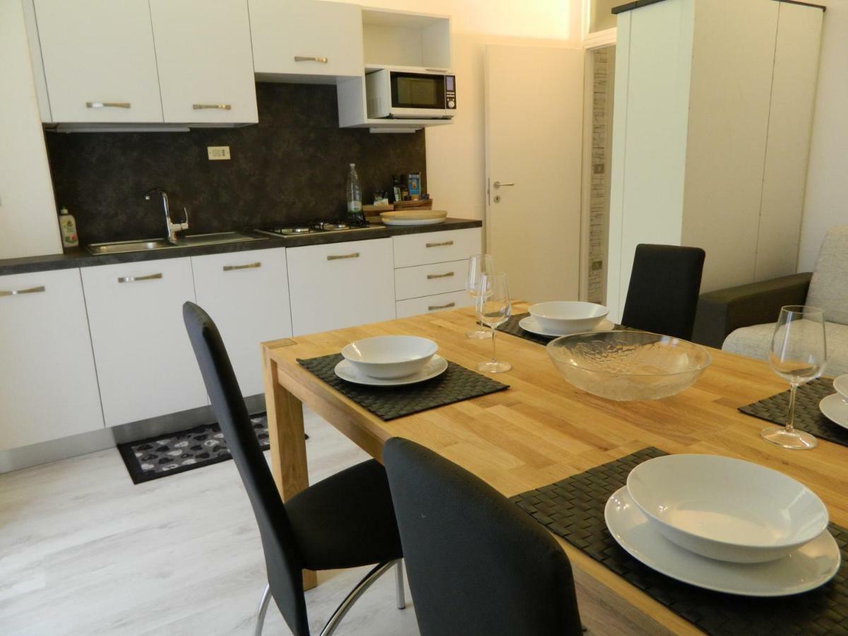 Wind Apartment Torbole Sul Garda Ngoại thất bức ảnh